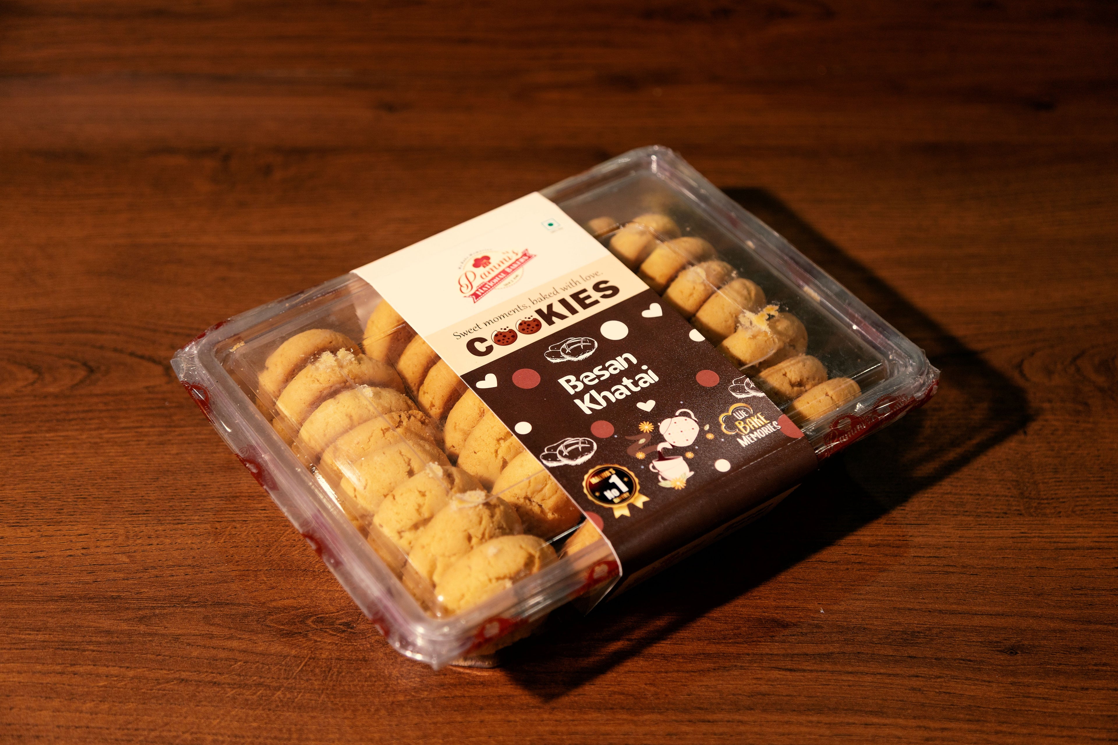 Besan Khatai